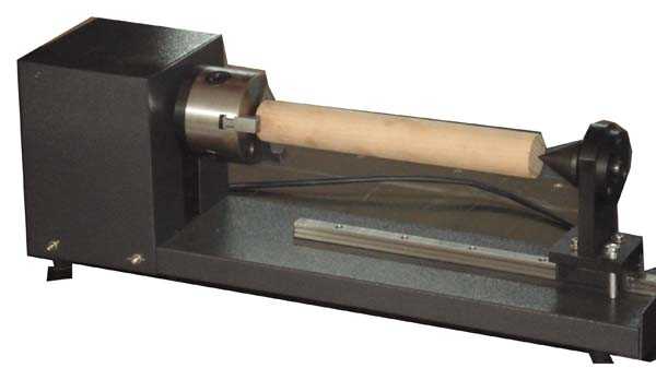 圓柱體上雕刻木板